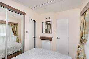 Spacious Stunning Lakeside 3 bed Holiday Home