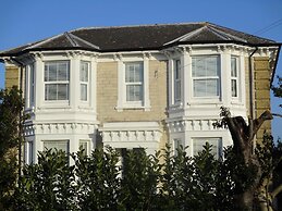 Lovely, Spacious Apartment - Sleeps 5