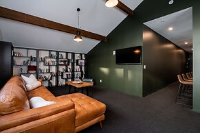 The Cobbler Hotel