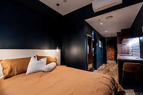 The Cobbler Hotel