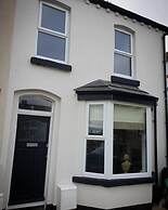 Charming 2-bed Cottage in Formby, Liverpool