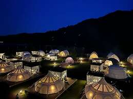 Glamping & Port