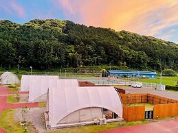 Glamping & Port