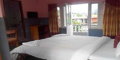 MeroStay 016 Hotel Fishtail Villa