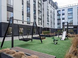 Stylish New 1BR Home with Sauna, Hosts 4 Guests