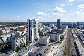 Stylish New 1BR Home with Sauna, Hosts 4 Guests