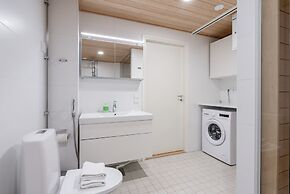 Stylish New 1BR Home with Sauna, Hosts 4 Guests
