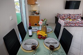 Room25