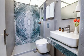 Room25
