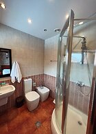 Teghenis Resort