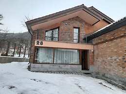 Teghenis Resort