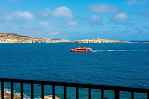 Islet Seafront Apartment Corner Terrace