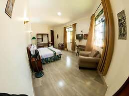 Sandmark Hotel Serengeti