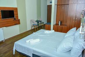 Hotel Story