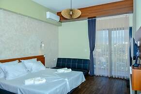 Hotel Story