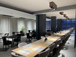 Hotel Story