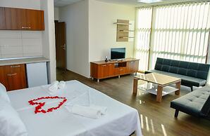 Hotel Story