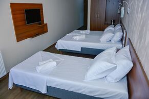 Hotel Story