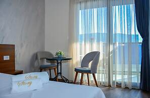 Hotel Story