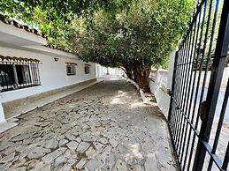 Villa Scenic with Private Pool- Sleeps 8