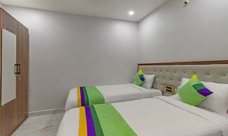 Treebo Abhi Suites, 400 M From Guntur Junction