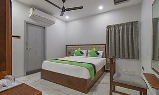 Treebo Abhi Suites, 400 M From Guntur Junction