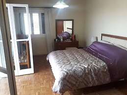 Immaculate 4-bed Apartment in Larnaca