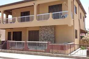 Immaculate 4-bed Apartment in Larnaca