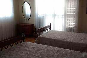 Immaculate 4-bed Apartment in Larnaca