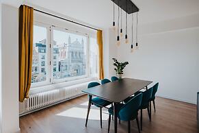 Museum View - Bright and Spacious Apartment
