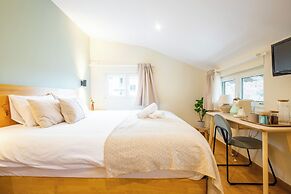 HOTEL DONOSTI