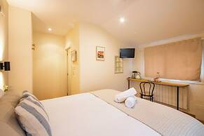 HOTEL DONOSTI