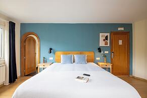 HOTEL DONOSTI