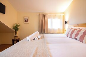 HOTEL DONOSTI