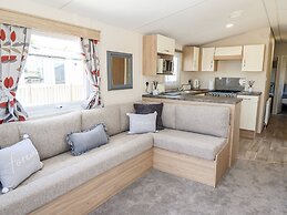 3 Bed New Lodge, Sleeps 4, Pets Welcome