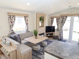 3 Bed New Lodge, Sleeps 4, Pets Welcome