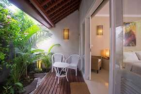 Scallywags Joglo Villa