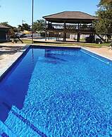 1 Oak lodge