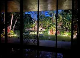 BANYAN217