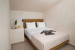 Pnoes Luxury Suites