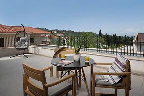 Pnoes Luxury Suites