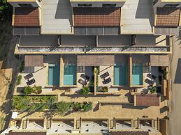 Pnoes Luxury Suites