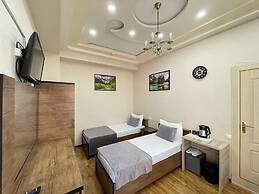 Alisher Hotel by SHOSH