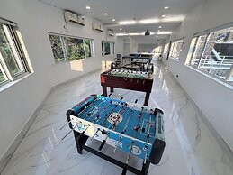 360 South, Khandala