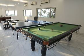 360 South, Khandala
