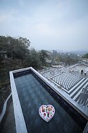 360 South, Khandala