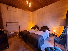 Reji Boutique Hotel