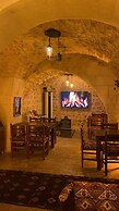 Reji Boutique Hotel