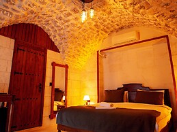 Reji Boutique Hotel