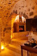 Reji Boutique Hotel